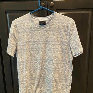 Abercrombie & Fitch Men's T-shirt, light blue, size L
